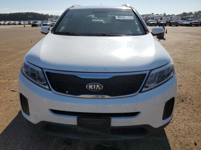 Photo 5 from auction – 2015 KIA SORENTO LX with VIN 5XYKT4A71FG609233