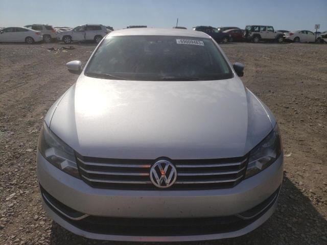 Photo 5 from auction – 2014 VOLKSWAGEN PASSAT S with VIN 1VWAT7A32EC069580