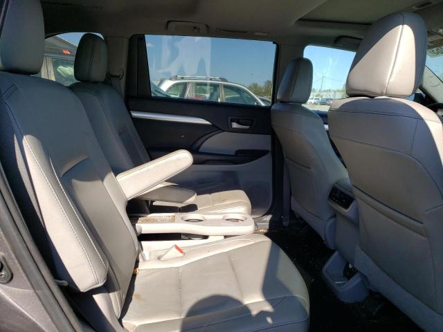 Photo 11 from auction – 2016 TOYOTA HIGHLANDER with VIN 5TDJKRFH8GS502620