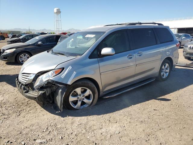 Photo 1 from auction – 2017 TOYOTA SIENNA LE with VIN 5TDKZ3DC6HS804543