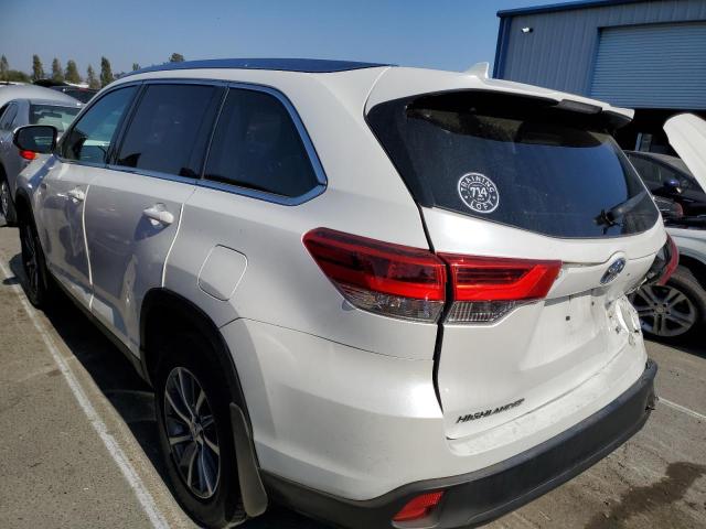 Photo 2 from auction – 2019 TOYOTA HIGHLANDER with VIN 5TDJGRFH6KS065582
