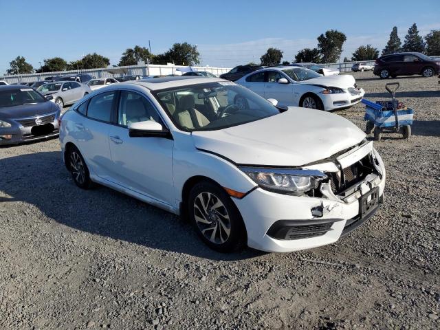 Photo 4 from auction – 2017 HONDA CIVIC EX with VIN 2HGFC2F76HH506216