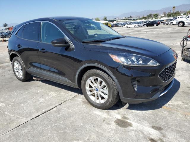 Photo 4 from auction – 2020 FORD ESCAPE SE with VIN 1FMCU0G6XLUA35956