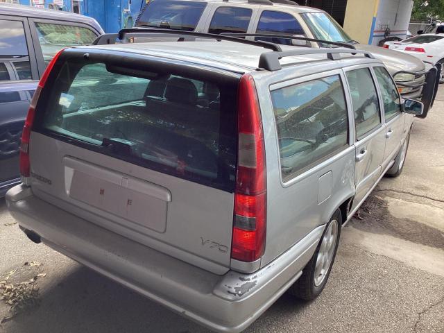 Photo 4 from auction – 1998 VOLVO V70 with VIN YV1LW5577W2487106