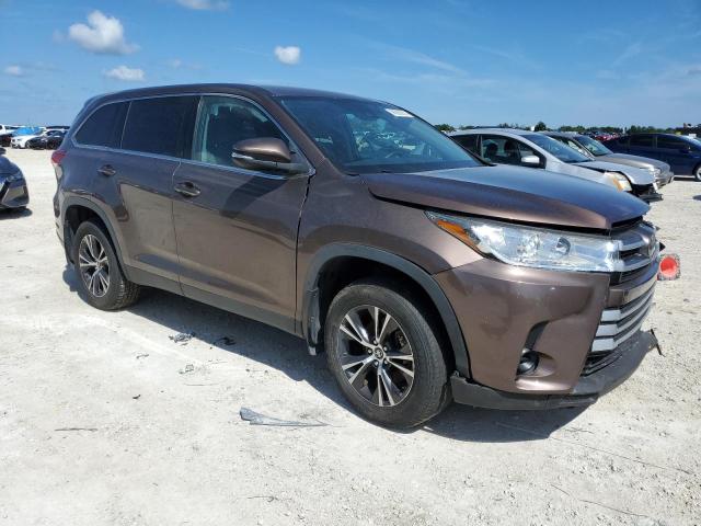 Photo 4 from auction – 2019 TOYOTA HIGHLANDER with VIN 5TDBZRFHXKS945702