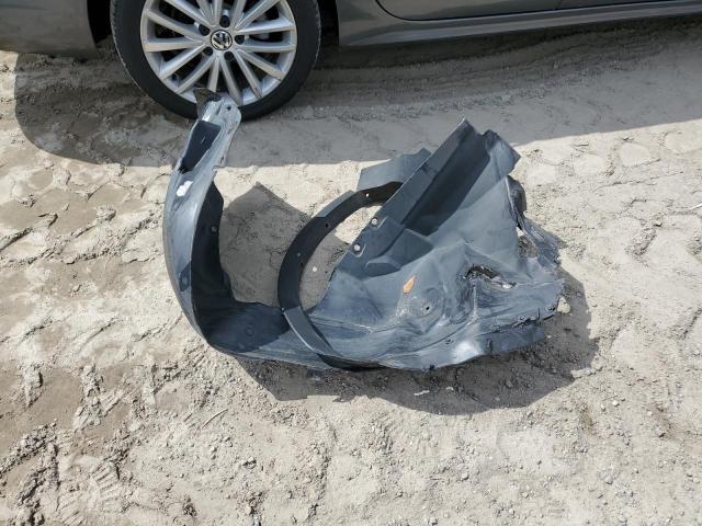 Photo 13 from auction – 2015 FORD ESCAPE S with VIN 1FMCU0F71FUC13672