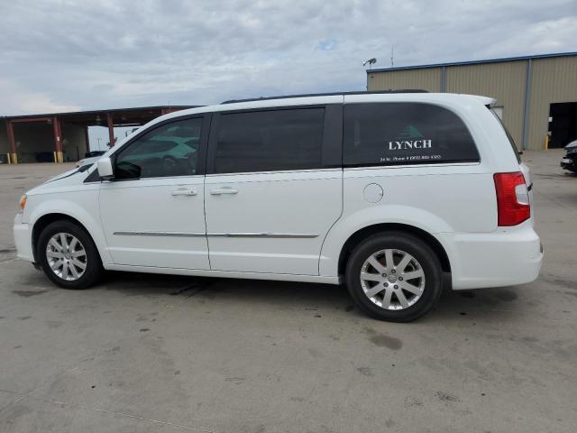 Photo 2 from auction – 2015 CHRYSLER TOWN & COU with VIN 2C4RC1BG9FR520162
