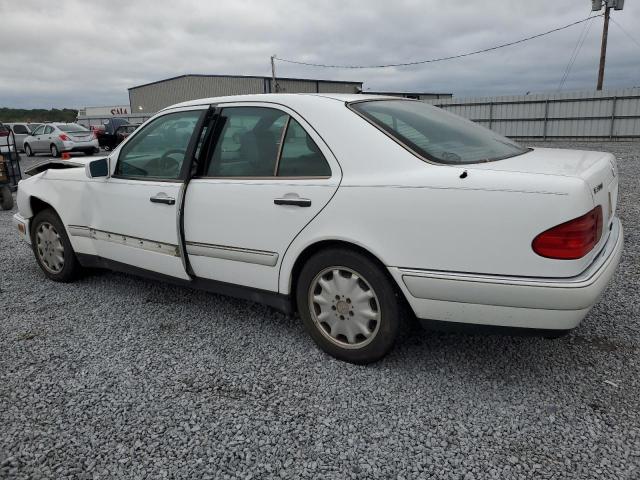 Photo 2 from auction – 1996 MERCEDES-BENZ E 300D with VIN WDBJF20F3TJ005306