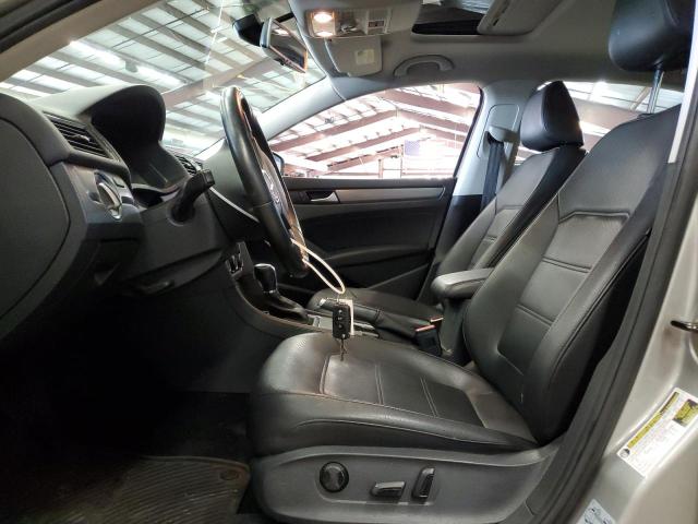 Photo 7 from auction – 2014 VOLKSWAGEN PASSAT SE with VIN 1VWBT7A34EC094064