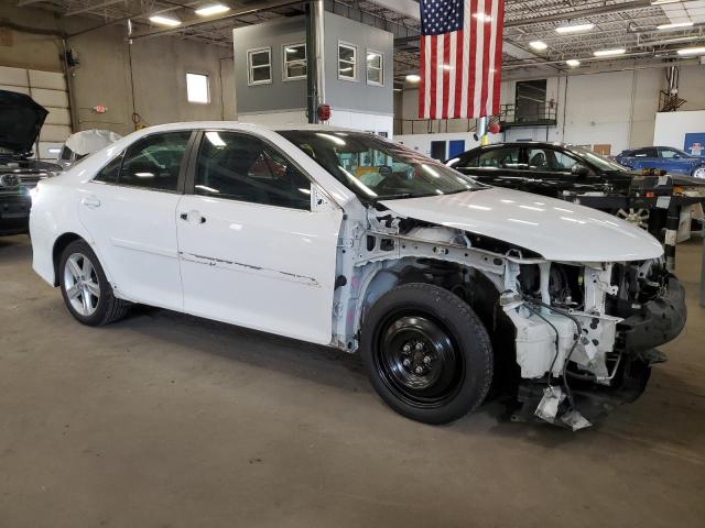 Photo 4 from auction – 2014 TOYOTA CAMRY L with VIN 4T1BF1FK8EU316926