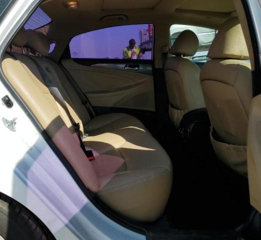 Photo 10 from auction – 2012 HYUNDAI SONATA HYB with VIN KMHEC4A49CA023261