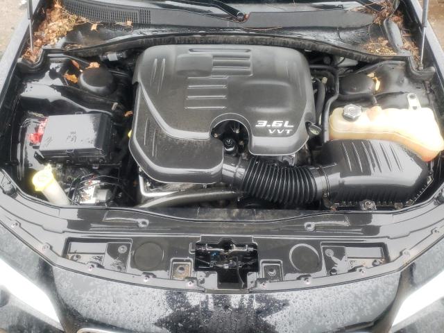 Photo 11 from auction – 2016 CHRYSLER 300C with VIN 2C3CCAKG8GH208447
