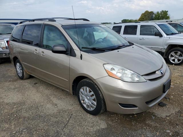Photo 4 from auction – 2010 TOYOTA SIENNA CE with VIN 5TDKK4CC3AS337843