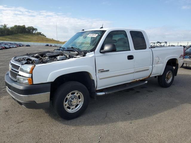 Снимка 1 от търг – 2005 CHEVROLET SILVERADO с VIN 1GCHK29255E103891