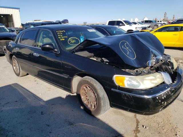 Photo 4 from auction – 2002 LINCOLN TOWN CAR S with VIN 1LNHM82W82Y629366