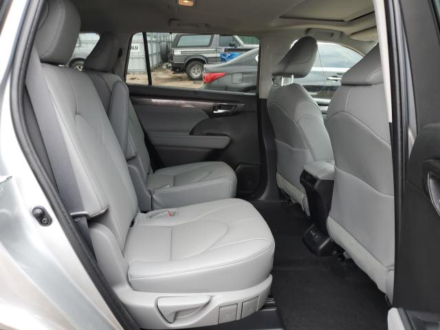 Снимка 11 от търг – 2023 TOYOTA HIGHLANDER с VIN 5TDKDRBH2PS037014