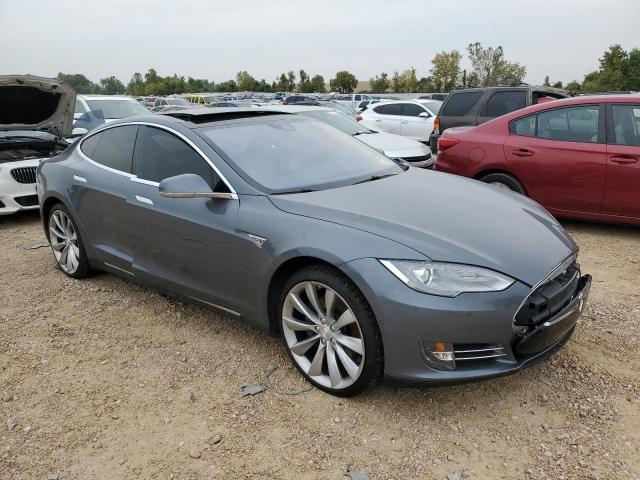 Photo 4 from auction – 2014 TESLA MODEL S with VIN 5YJSA1H15EFP49765