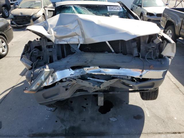 Photo 11 from auction – 2005 CHEVROLET SILVERADO with VIN 1GCEC14V15Z249001