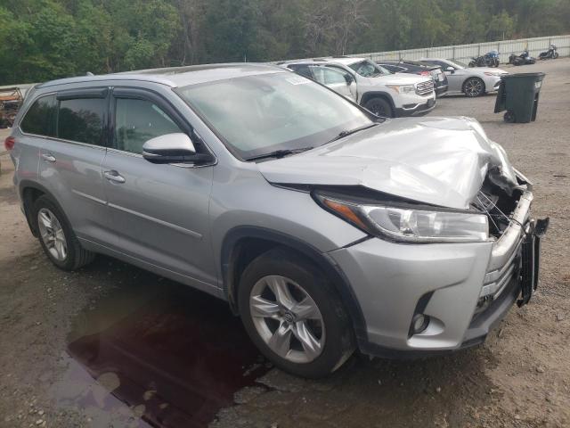 Photo 4 from auction – 2017 TOYOTA HIGHLANDER with VIN 5TDYZRFH2HS229573