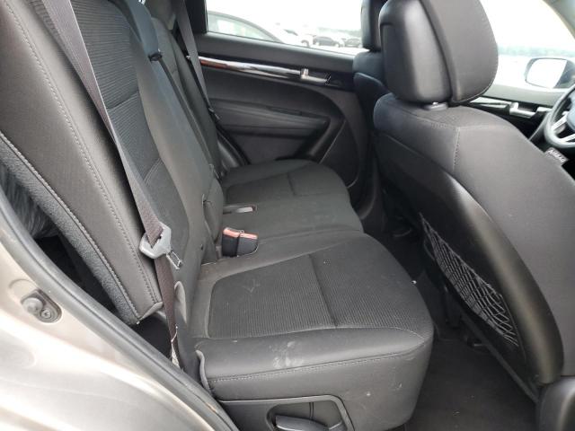 Photo 11 from auction – 2015 KIA SORENTO LX with VIN 5XYKT3A67FG550934