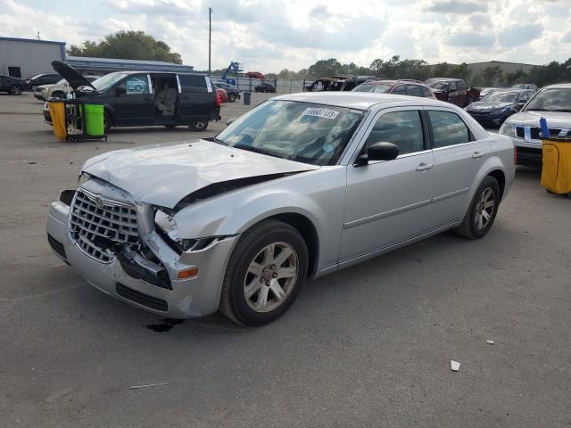 CHRYSLER 300 2007 with VIN 2C3KA43R27H639160 - Photo from auction