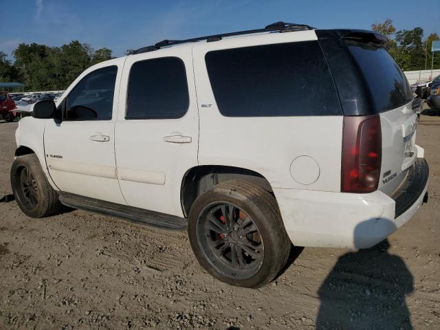 Photo 2 from auction – 2007 GMC YUKON with VIN 1GKFC130X7J265701