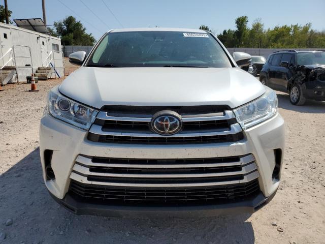 Photo 5 from auction – 2017 TOYOTA HIGHLANDER with VIN 5TDZARFH2HS031684