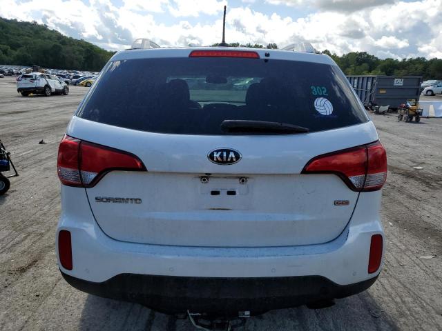 Photo 6 from auction – 2015 KIA SORENTO LX with VIN 5XYKTCA67FG638110