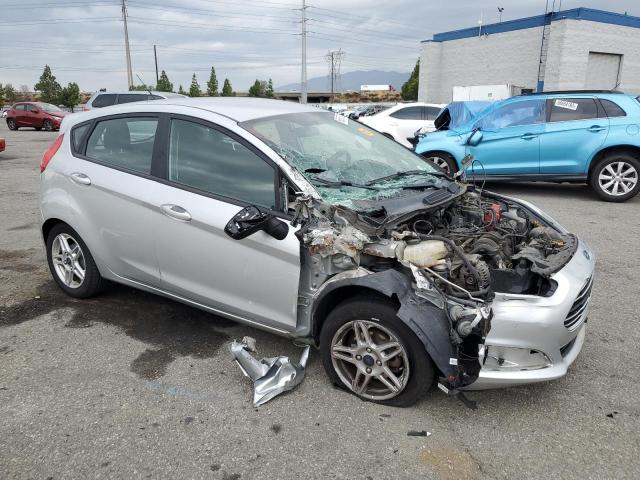 Zdjęcie 4 z aukcji – 2017 FORD FIESTA SE z VIN 3FADP4EJ6HM110443