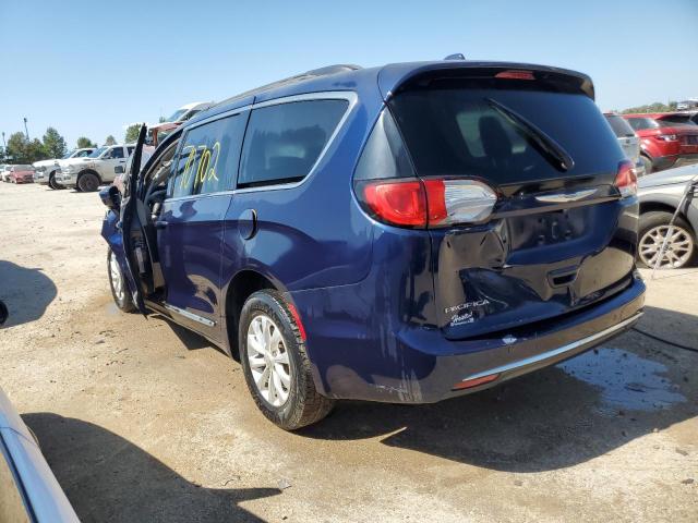 Photo 2 from auction – 2017 CHRYSLER PACIFICA T with VIN 2C4RC1BG3HR736107
