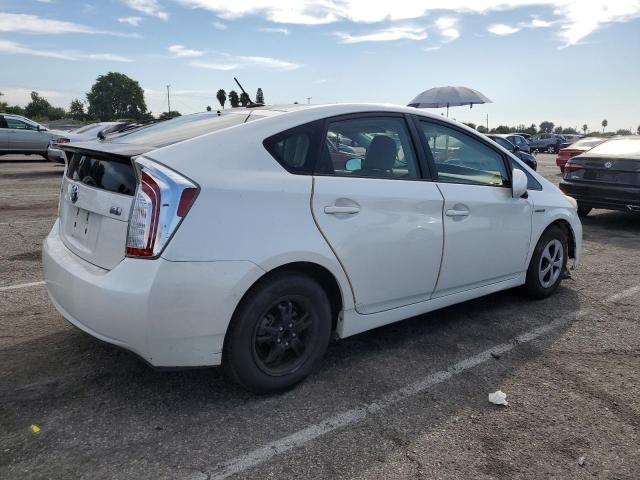 Photo 3 from auction – 2013 TOYOTA PRIUS with VIN JTDKN3DU7D5556811