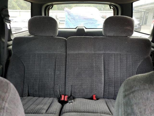 Photo 10 from auction – 2000 CHEVROLET BLAZER with VIN 1GNDT13W8Y2184318