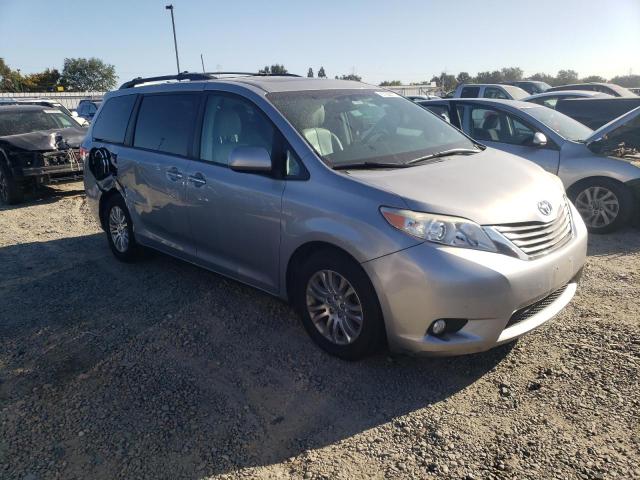 Photo 4 from auction – 2012 TOYOTA SIENNA XLE with VIN 5TDYK3DC3CS224593