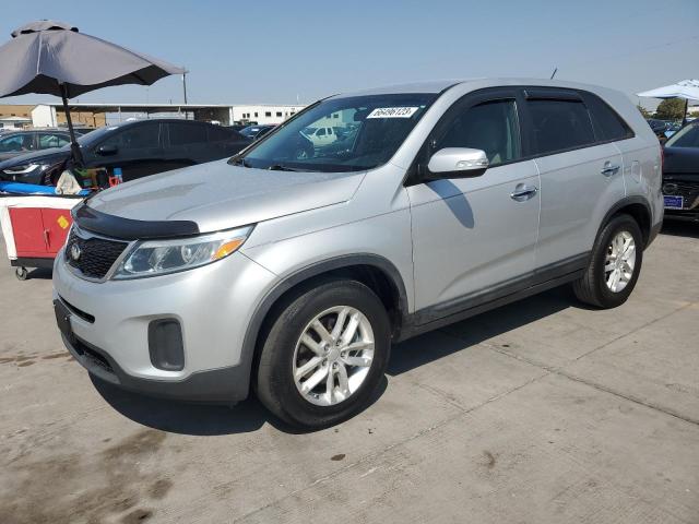 KIA SORENTO LX 2015 with VIN 5XYKT3A60FG591633 - Photo from auction