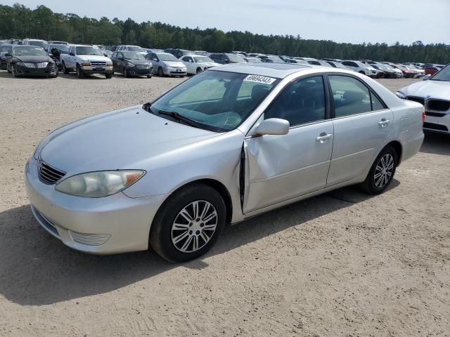 TOYOTA CAMRY LE 2005 with VIN 4T1BE32K55U560926 - Photo from auction