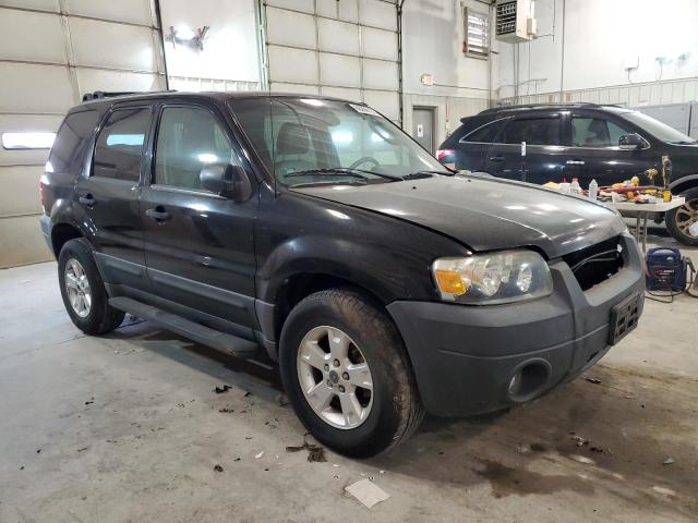 Photo 4 from auction – 2005 FORD ESCAPE XLT with VIN 1FMCU93195KB06688