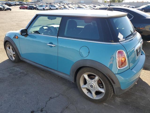 Photo 2 from auction – 2010 MINI COOPER with VIN WMWMF3C50ATZ22984