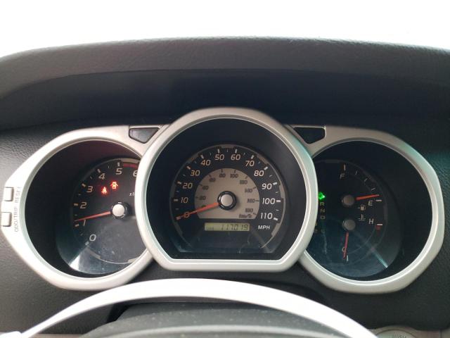Снимка 9 от търг – 2004 TOYOTA 4RUNNER SR с VIN JTEBT14R440035382