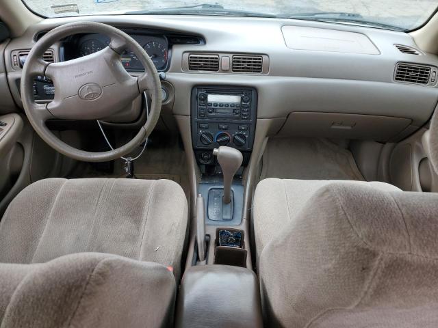 Photo 8 from auction – 2001 TOYOTA CAMRY CE with VIN 4T1BG22K11U764623
