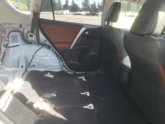 Photo 11 from auction – 2015 TOYOTA RAV4 LIMIT with VIN JTMDFREV3FD160528