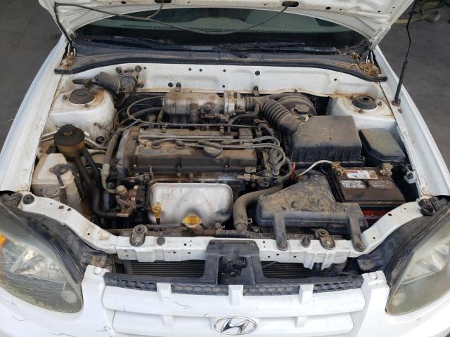Photo 11 from auction – 2005 HYUNDAI ACCENT GL with VIN KMHCG45C65U592115