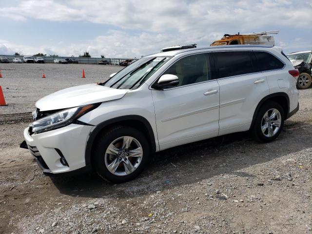 TOYOTA HIGHLANDER 2017 with VIN 5TDYZRFH8HS232199 - Photo from auction