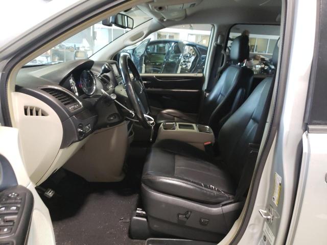 Photo 7 from auction – 2012 CHRYSLER TOWN & COU with VIN 2C4RC1CG5CR195729