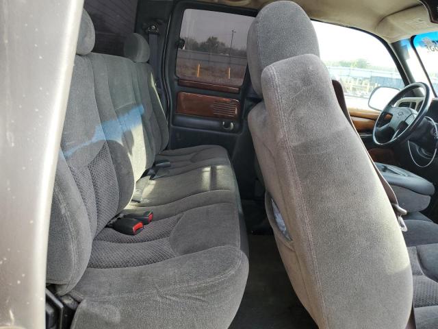 Photo 10 from auction – 2004 CHEVROLET SILVERADO with VIN 2GCEC19T741144350
