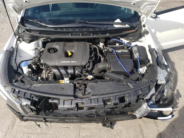 Photo 11 from auction – 2017 KIA FORTE LX with VIN 3KPFK4A76HE067812