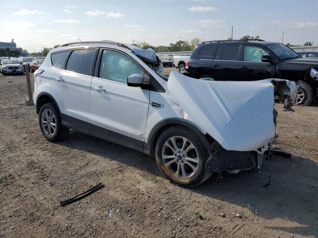 Photo 4 from auction – 2017 FORD ESCAPE SE with VIN 1FMCU0GD6HUC55570
