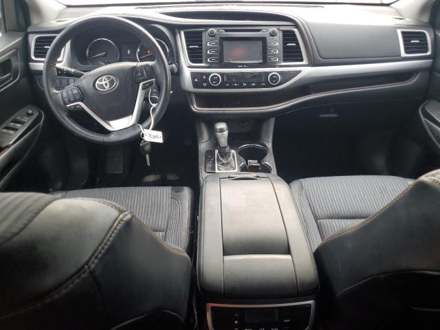 Zdjęcie 8 z aukcji – 2015 TOYOTA HIGHLANDER z VIN 5TDZKRFH8FS108682