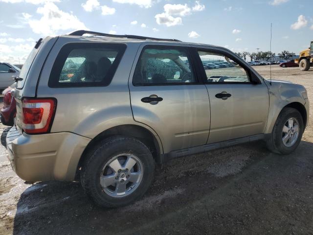 Photo 3 from auction – 2010 FORD ESCAPE XLS with VIN 1FMCU0C70AKD42754