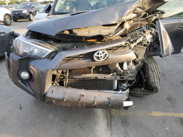 Photo 12 from auction – 2017 TOYOTA 4RUNNER SR with VIN JTEBU5JR3H5473442