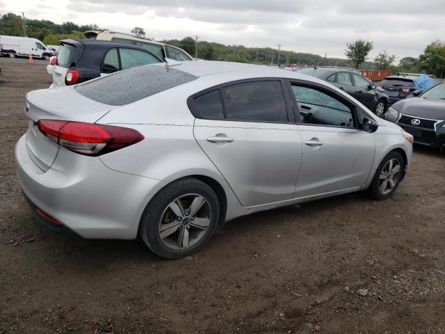 Photo 3 from auction – 2018 KIA FORTE LX with VIN 3KPFL4A70JE244793